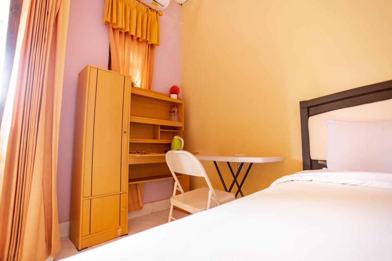 Pondok Guru Bakti Cottage เซอนารู ภายนอก รูปภาพ